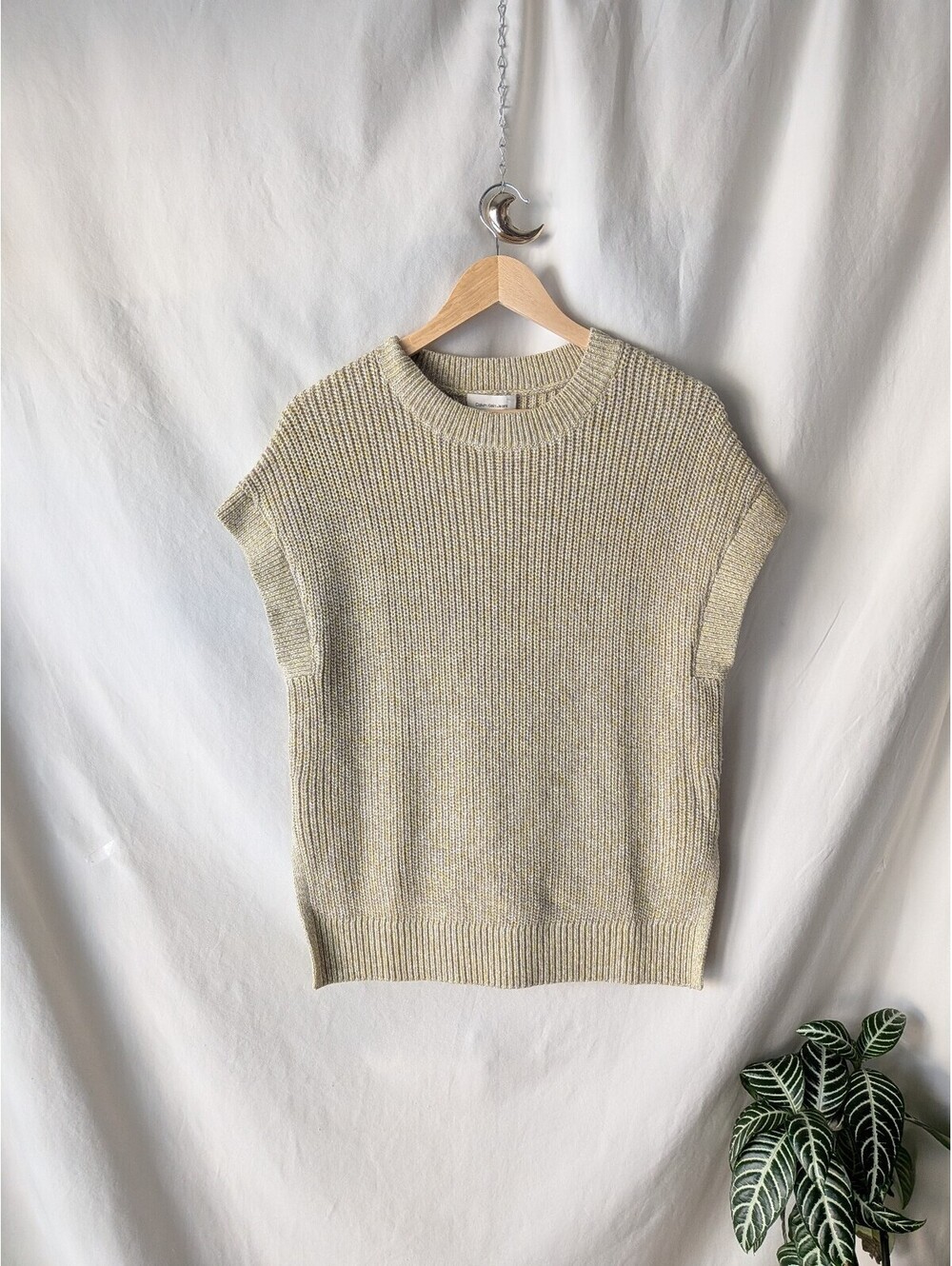 NWT Calvin Klein Jeans Women's Sleeveless Knit Sweater Vest, Size Small